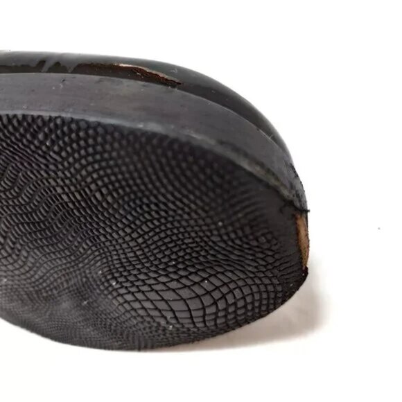 100% Authentic CHANEL Black White Patent Leather Women's Shoes 680-101824 - Picture 5 of 7